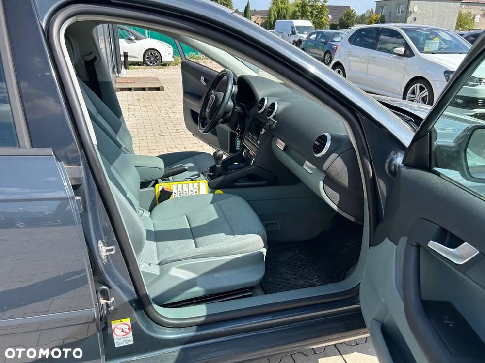 Audi A3 1.6 TDI DPF Attraction - 21