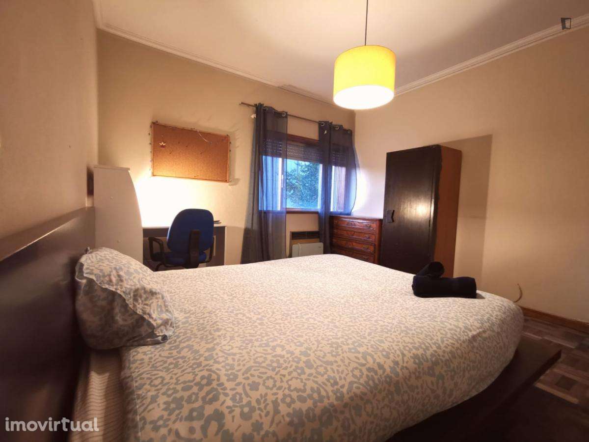 Quarto - localizado em Guimaraes - Grande imagem: 4/9