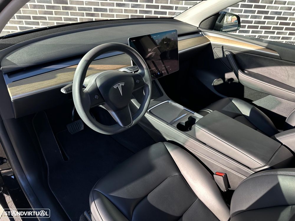 Tesla Model Y Tração Traseira - 10