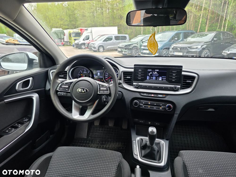 Kia Ceed 1.6 CRDi mHEV S - 15