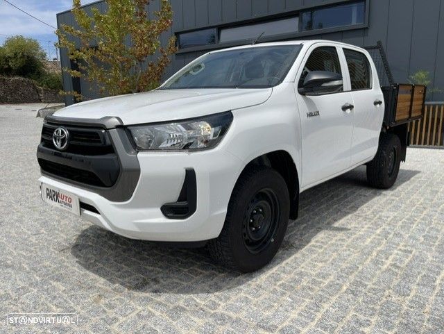 Toyota Hilux 2.4 D-4D 4WD CD CM - 3