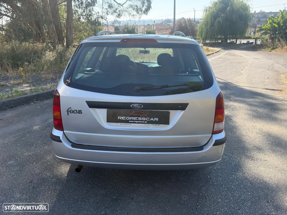 Ford Focus 1.4 Ambiente - 6