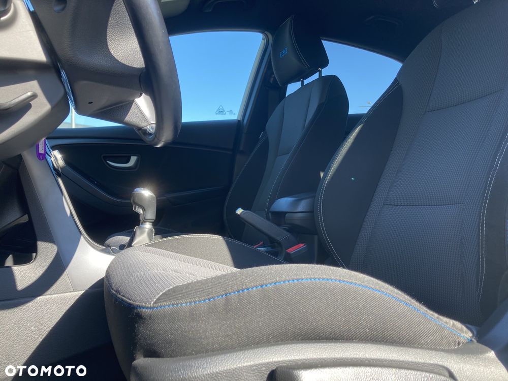 Hyundai i30 - 16