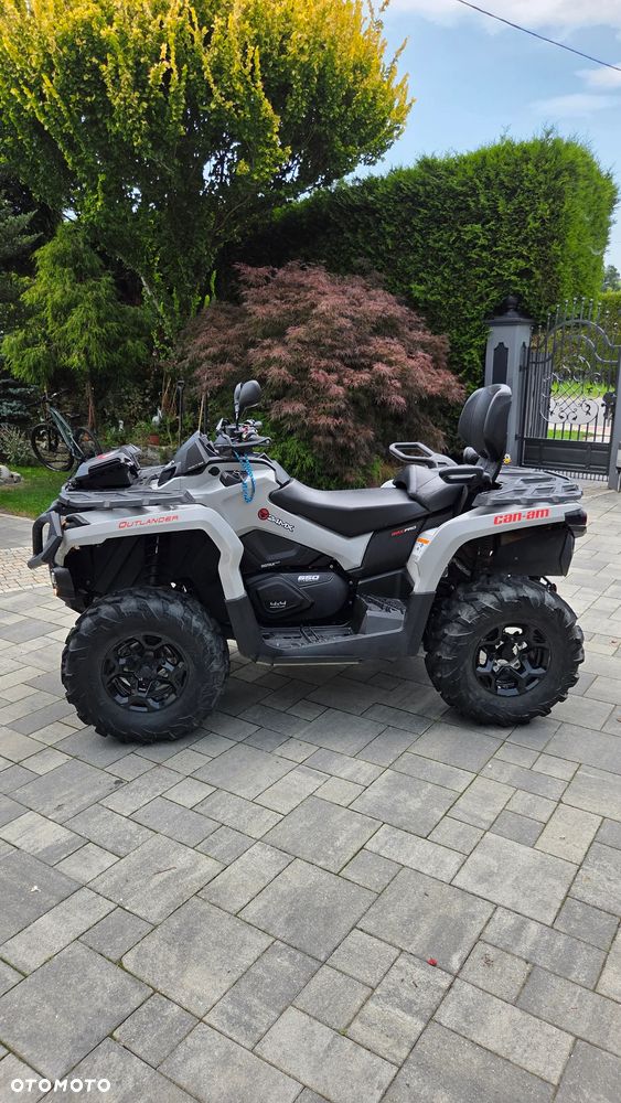 Can-Am Outlander Max - 2