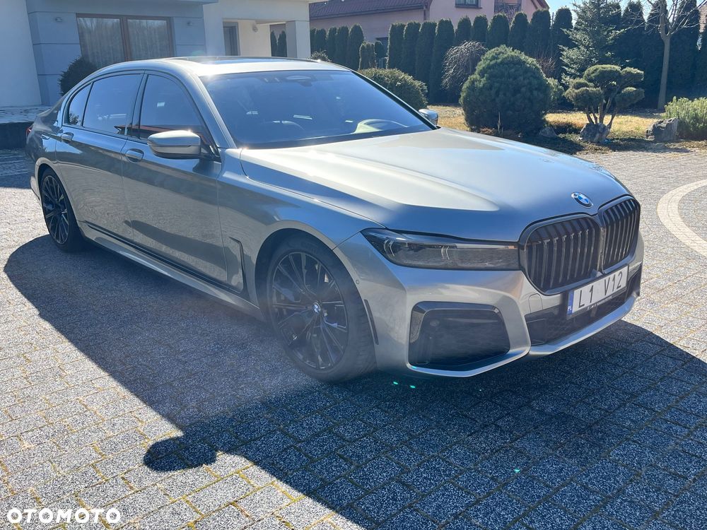 BMW Seria 7 M760Li xDrive - 17