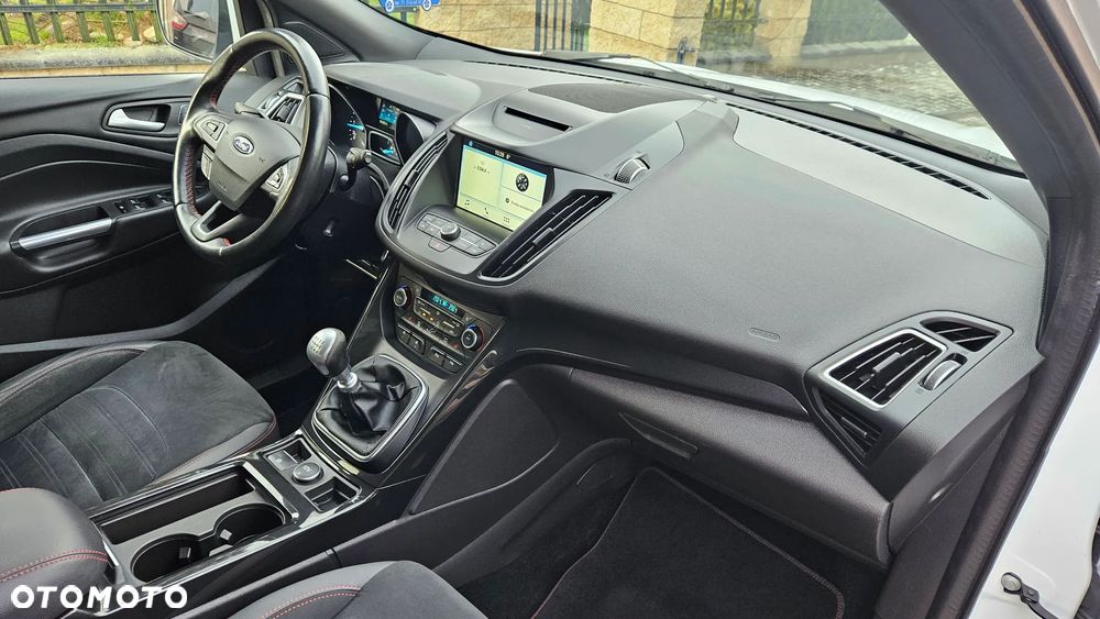 Ford Kuga 2.0 TDCi AWD ST-Line - 12