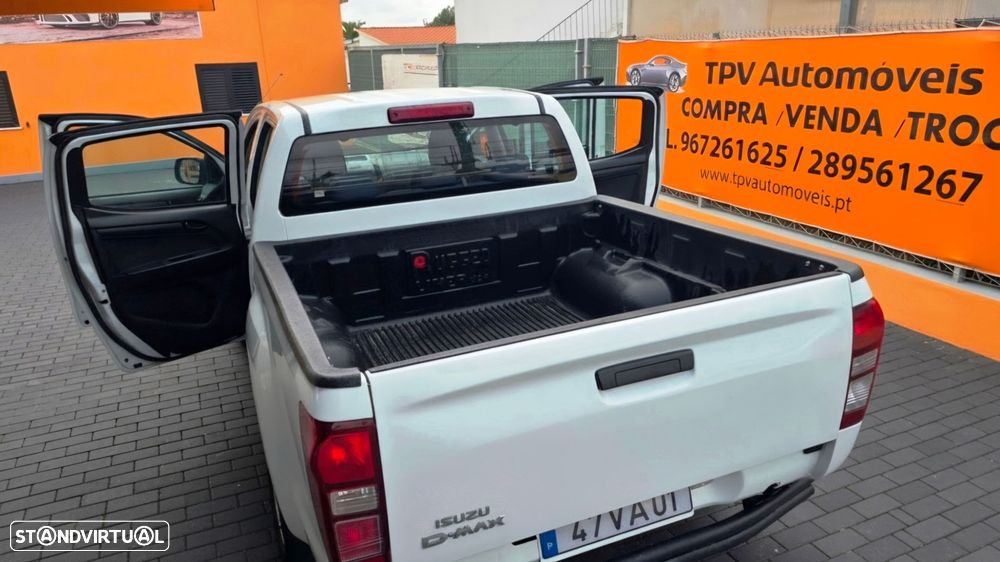 Isuzu D-Max - 15