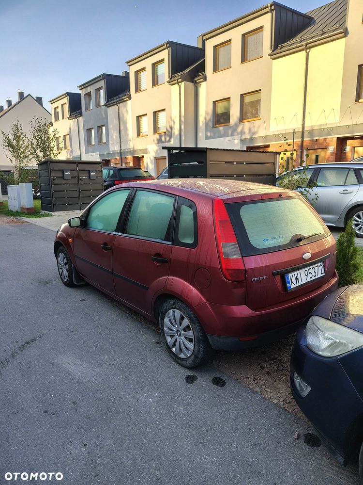 Ford Fiesta - 2