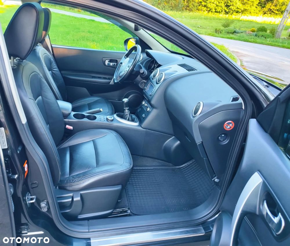 Nissan Qashqai 2.0 4x4 Tekna - 23