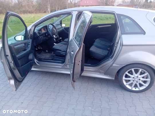 Mercedes-Benz Klasa B 180 CDI - 5