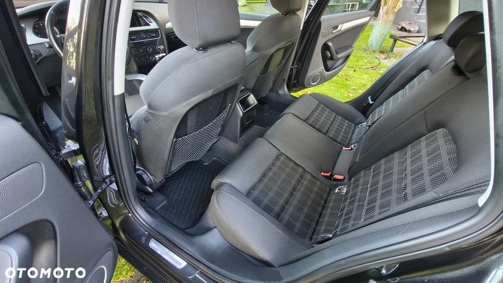 Audi A4 Avant 1.8 TFSI Ambiente - 9