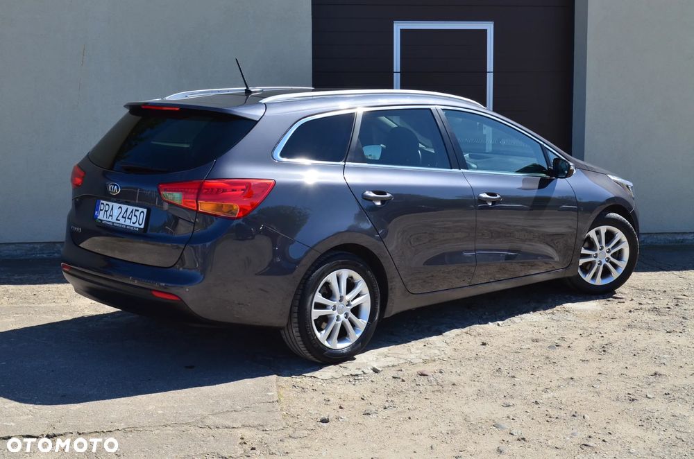Kia Ceed 1.4 CVVT Fifa World Cup Edition - 10