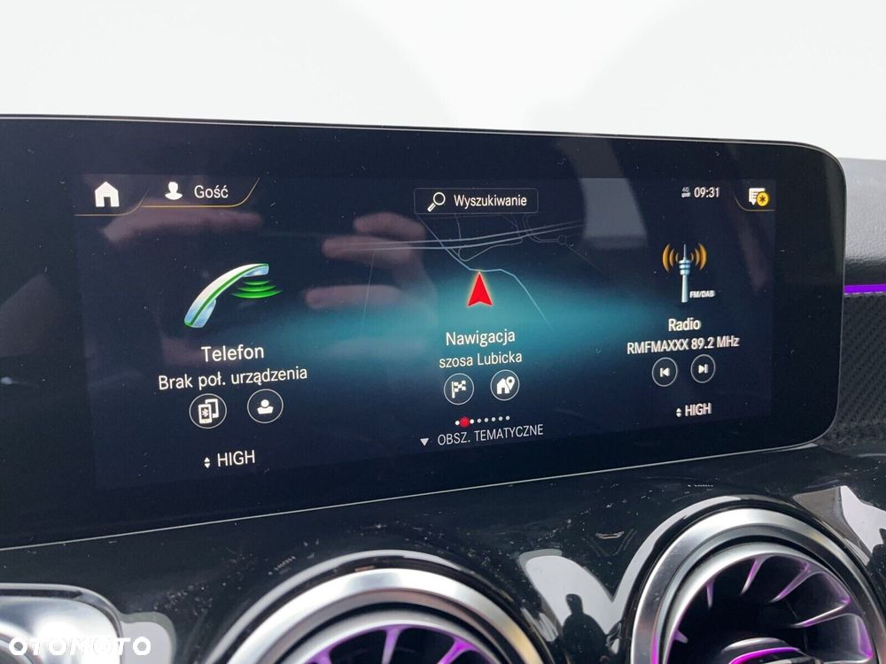 Mercedes-Benz GLB 200 d 4-Matic AMG Line 8G-DCT - 23