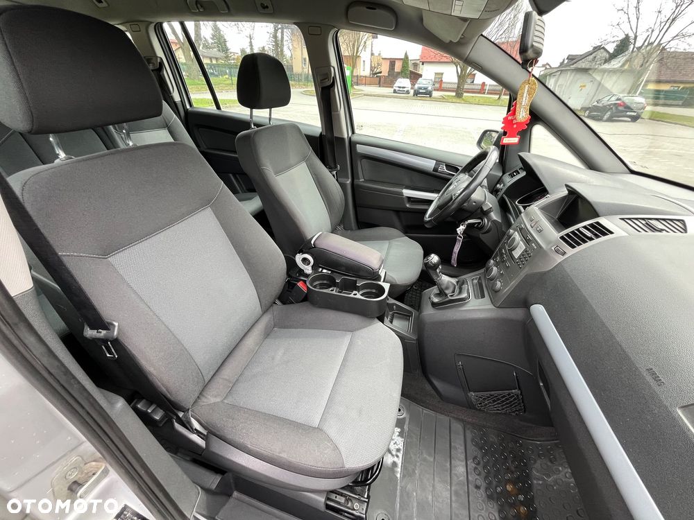 Opel Zafira 1.9 CDTI Enjoy - 20