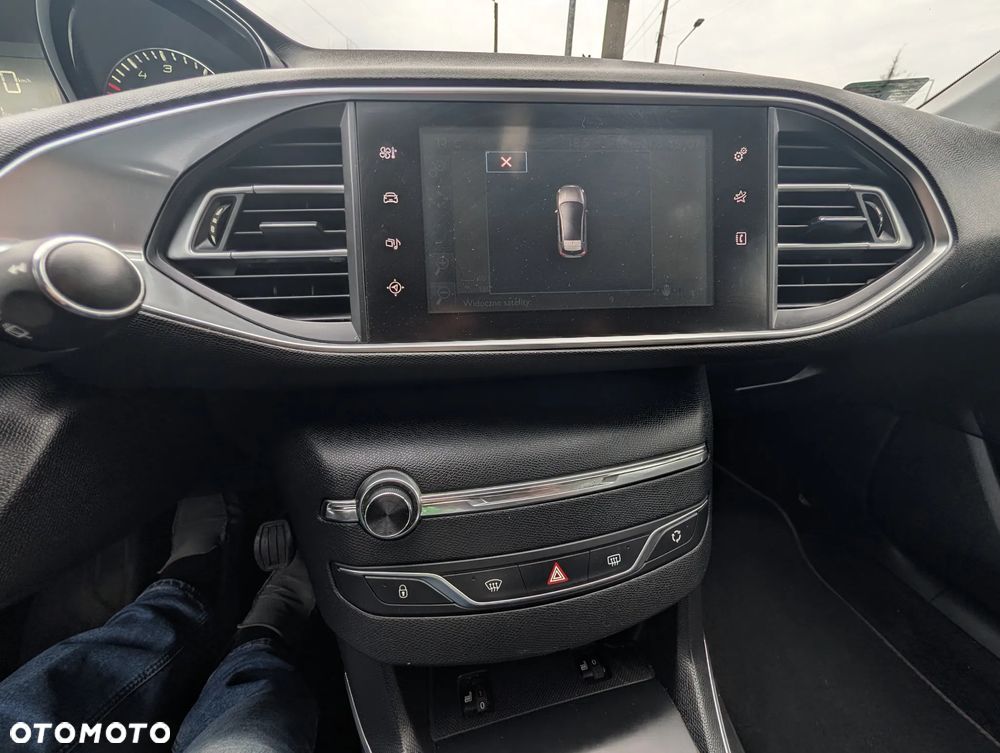 Peugeot 308 e-HDi 115 Stop & Start Access - 28