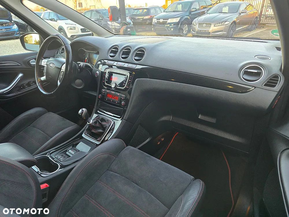 Ford S-Max 2.0 TDCi DPF Titanium X - 26