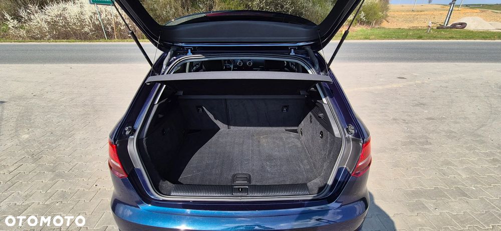 Audi A3 Sportback - 13