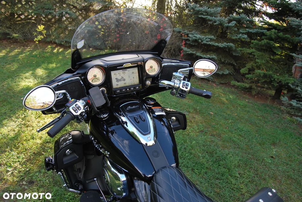 Indian Roadmaster - 4