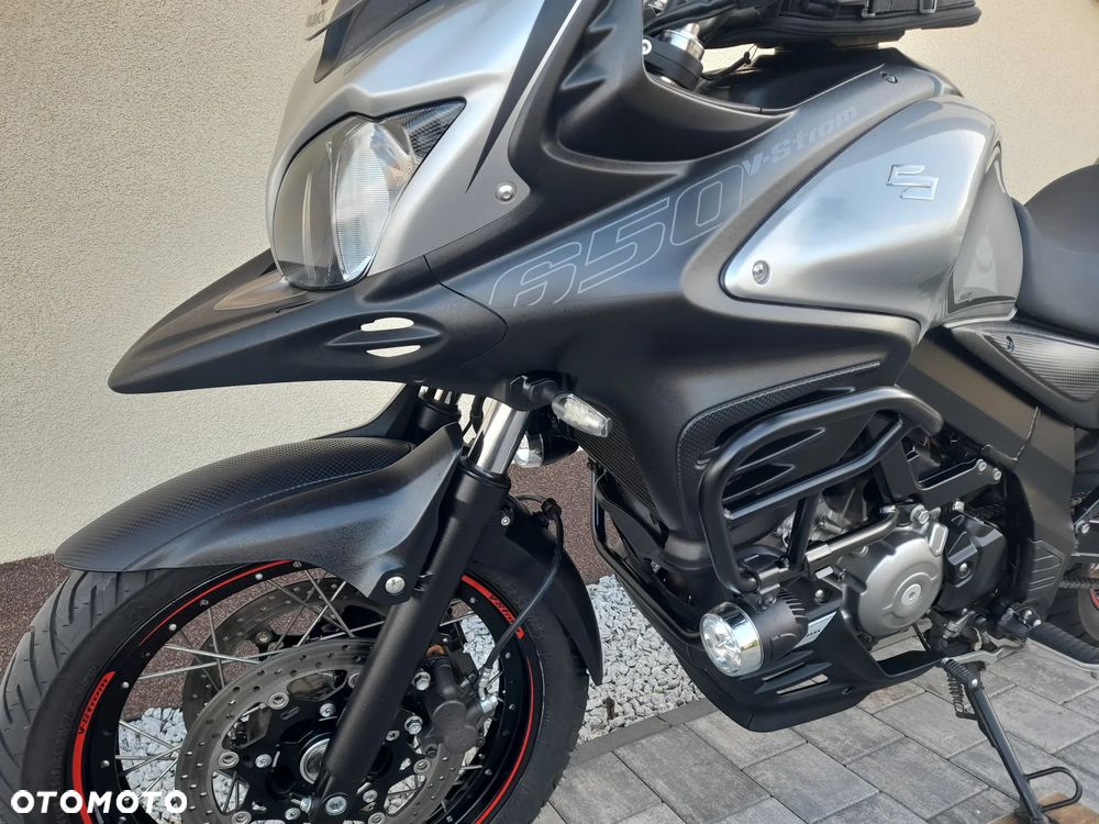 Suzuki V-STROM - 20