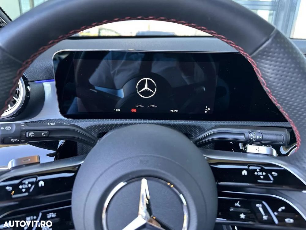 Mercedes-Benz A 200 MHEV 7G-DCT - 11
