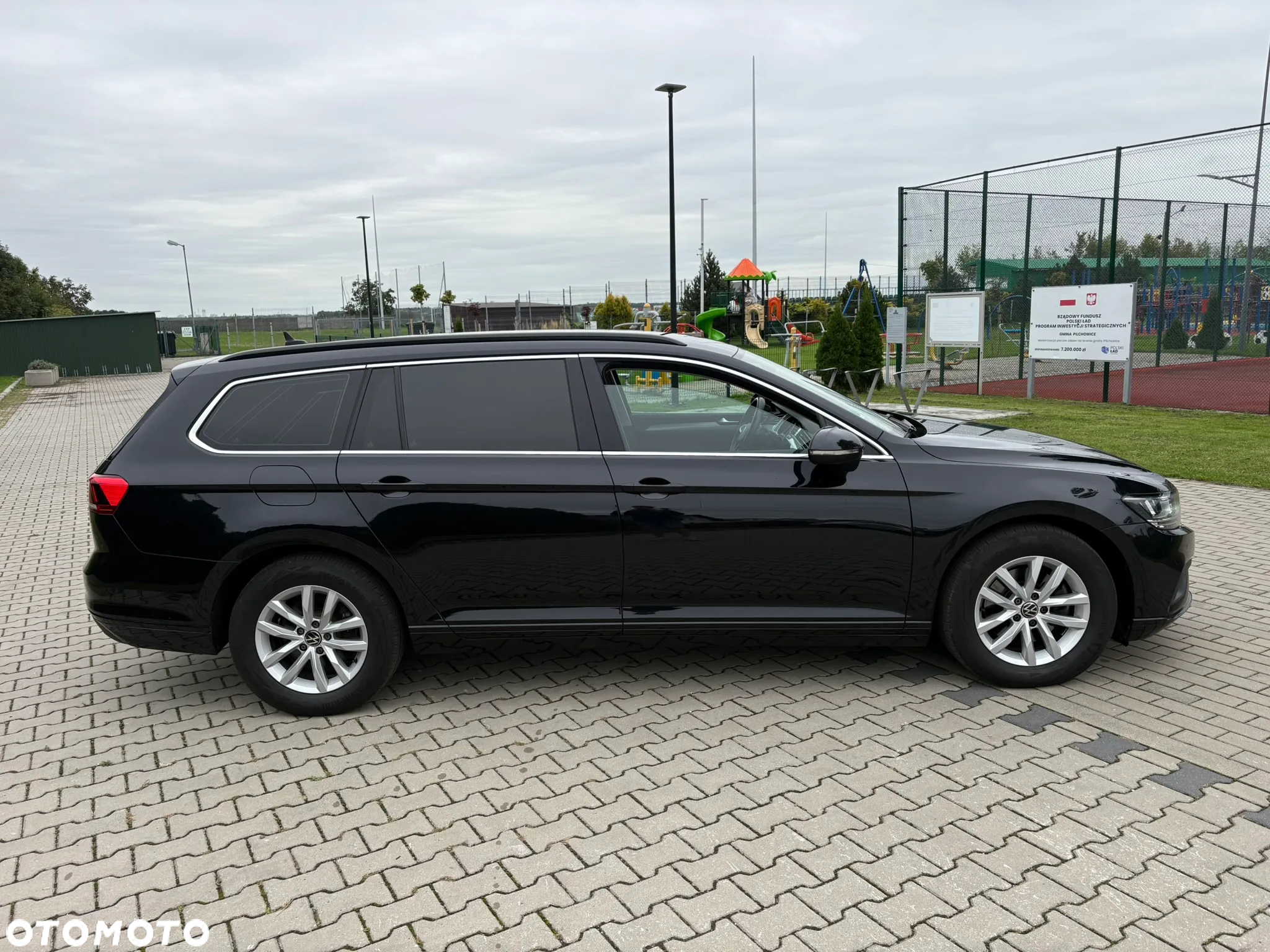 Volkswagen Passat Variant 2.0 TDI SCR DSG Conceptline - 7