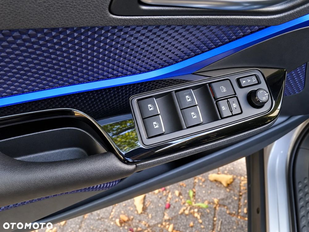 Toyota C-HR Style Selection - 16