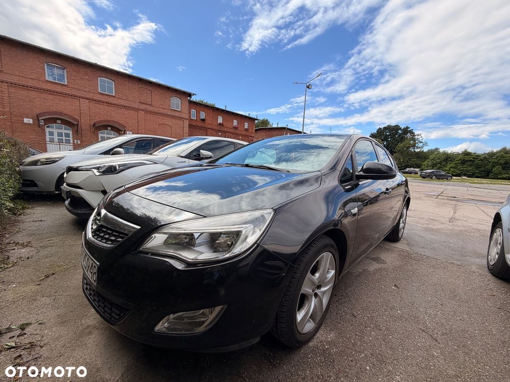 Opel Astra 1.4 Turbo - 1