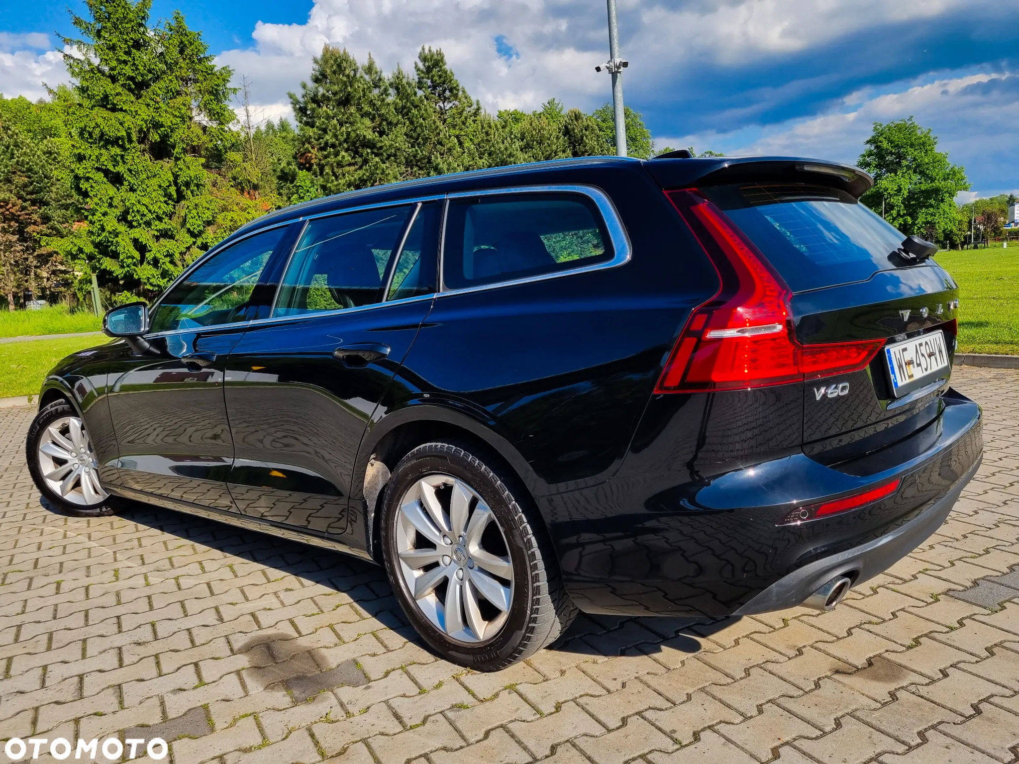 Volvo V60 D4 Momentum Pro - 3