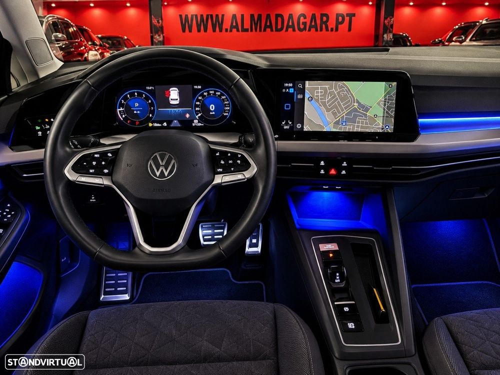 VW Golf 1.0 eTSI Life DSG - 11