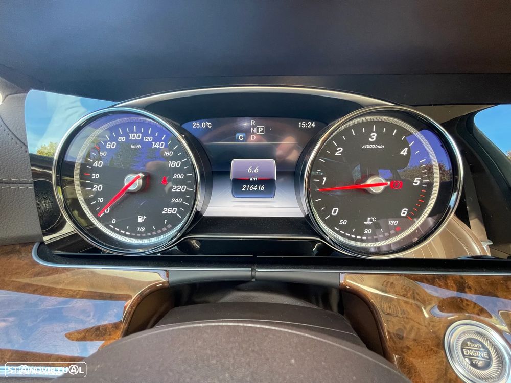 Mercedes-Benz E 220 - 16