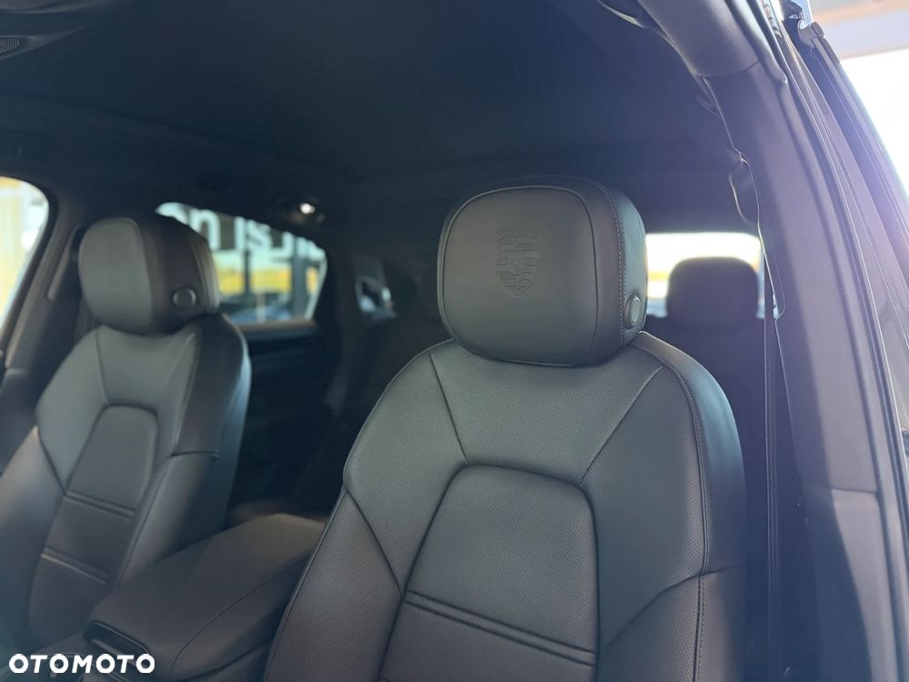 Porsche Cayenne E-Hybrid PHEV Black Edition - 20