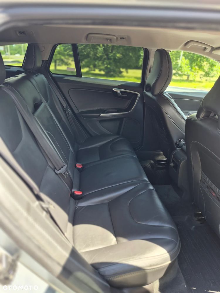 Volvo V60 - 14
