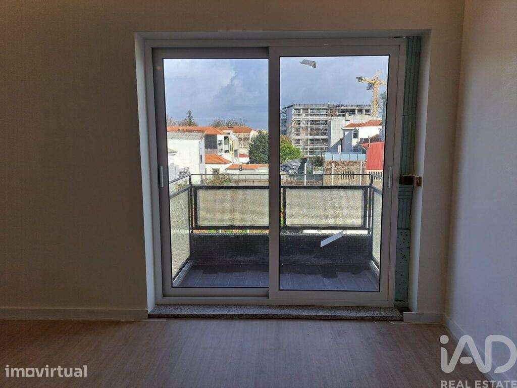 Apartamento T2 em Paranhos de 82 m2 - Grande imagem: 5/10