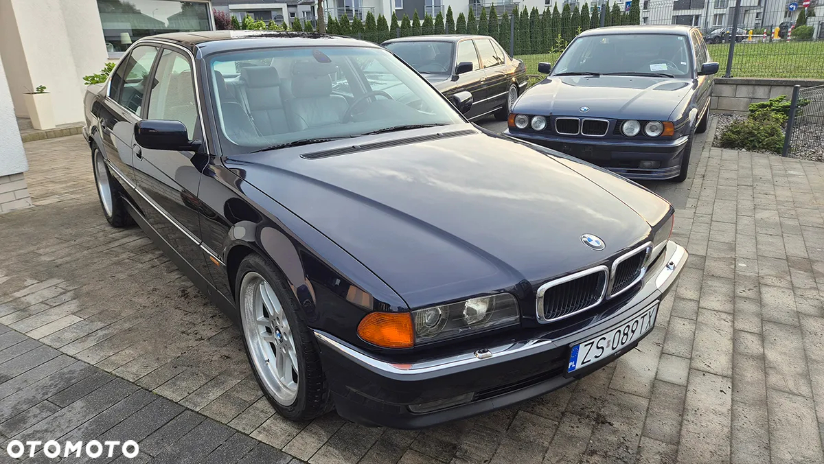 BMW Seria 7 740i - 2