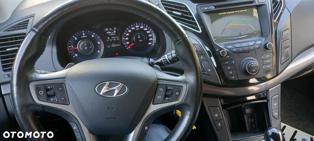 Hyundai i40 Kombi 1.7 CRDi DCT Premium - 11