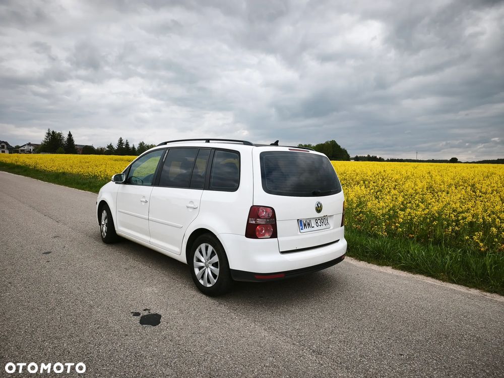 Volkswagen Touran 1.9 TDI Highline - 5