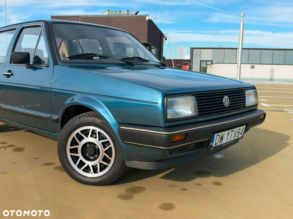 Volkswagen Jetta - 8