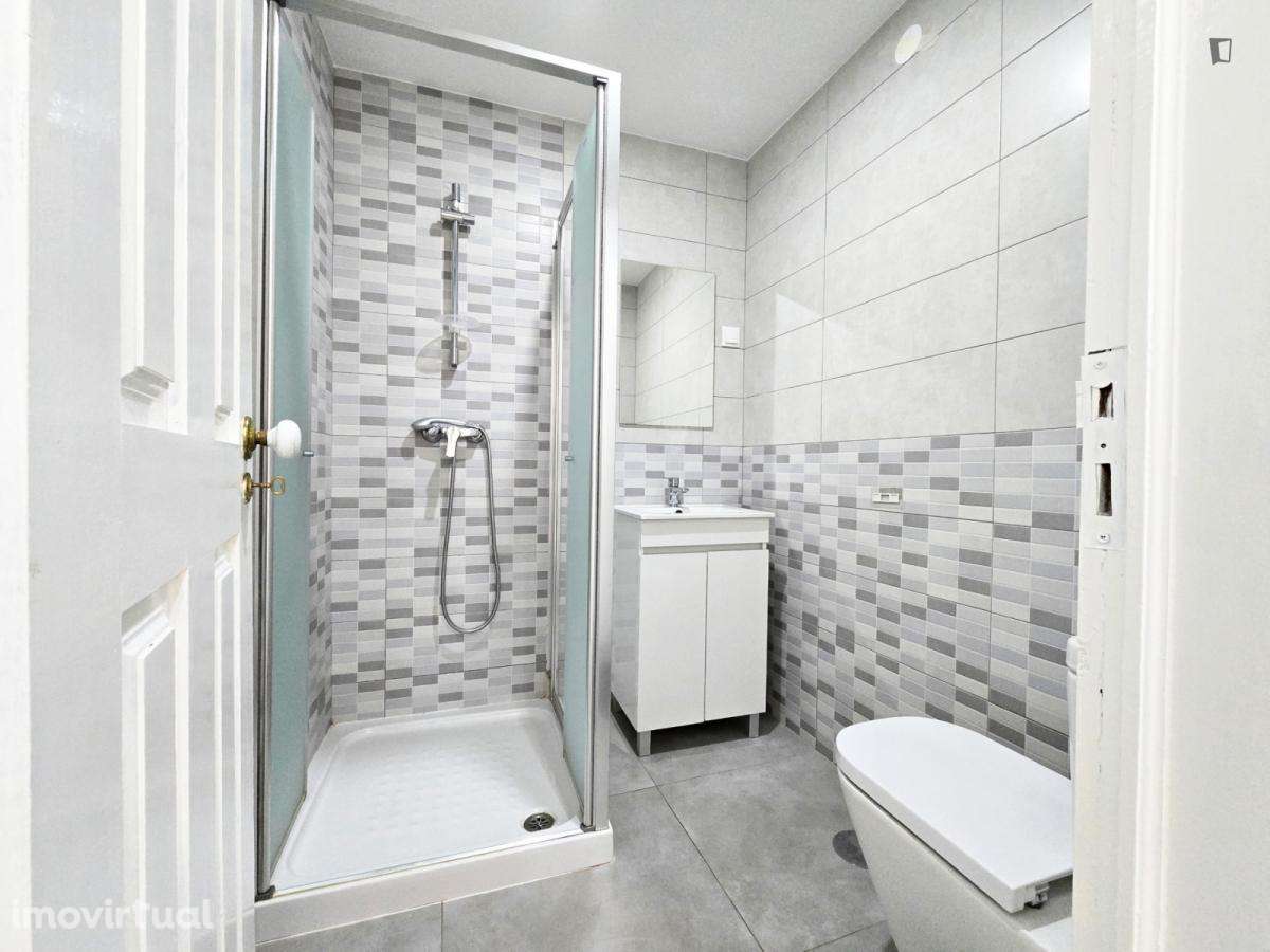 Estúdio - localizado em Alta Universitária Coimbra - Grande imagem: 5/11