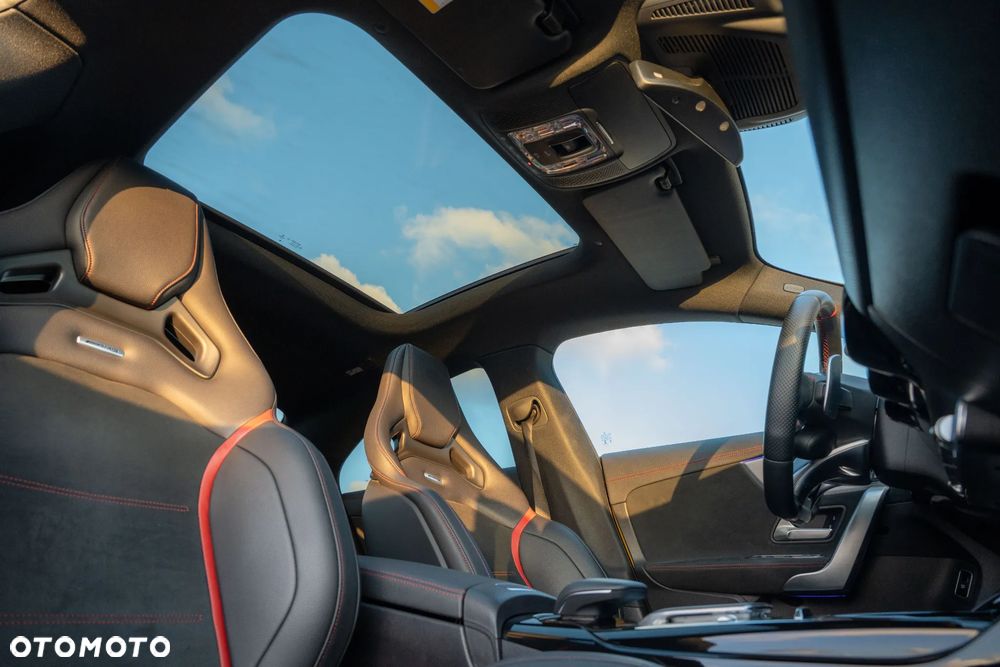 Mercedes-Benz CLA AMG 35 4-Matic 7G-DCT - 16