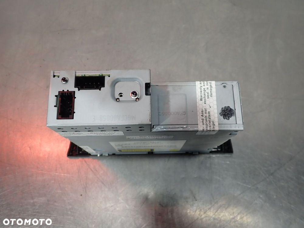 ZMIENIARKA CD AUDI A4 B8 - 4