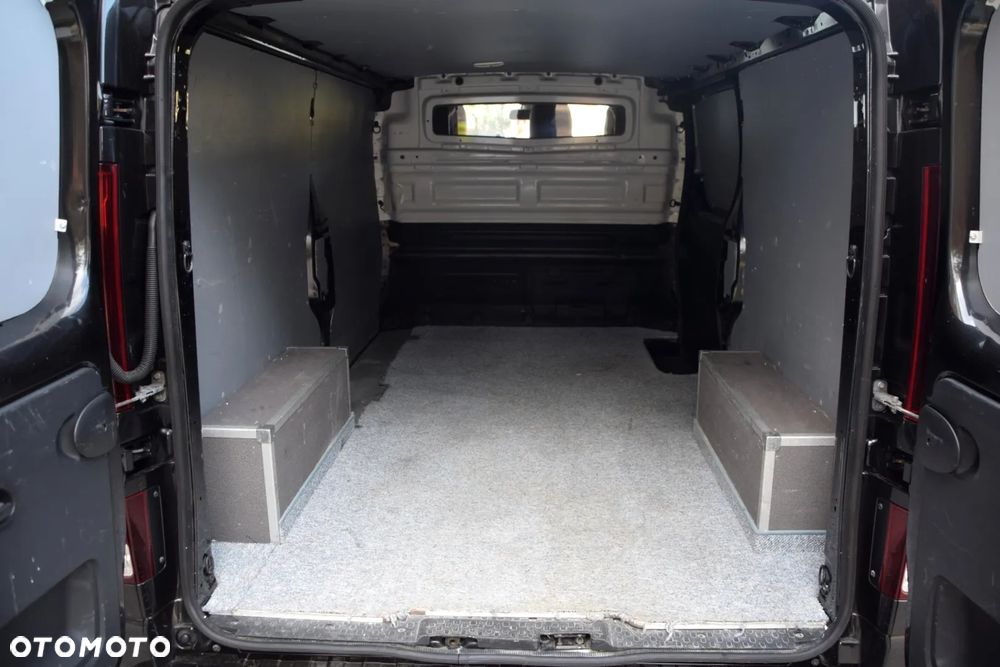 Opel Vivaro - 16