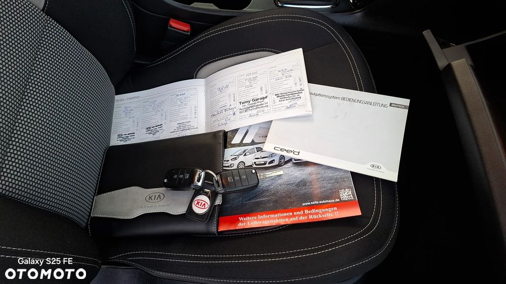 Kia Ceed 1.6 GDI Dream Team Edition - 12