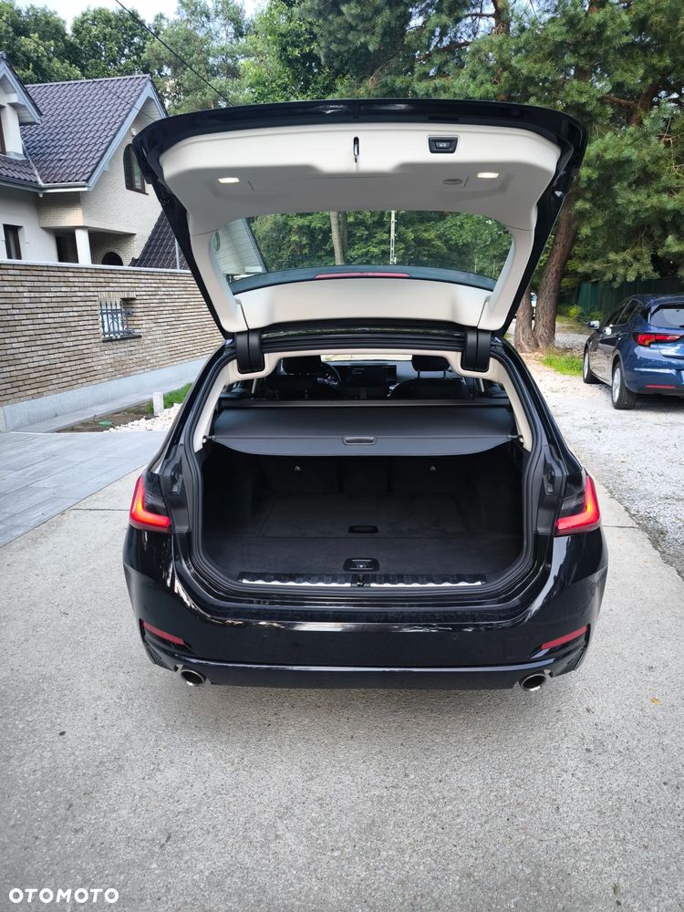 BMW Seria 3 - 25