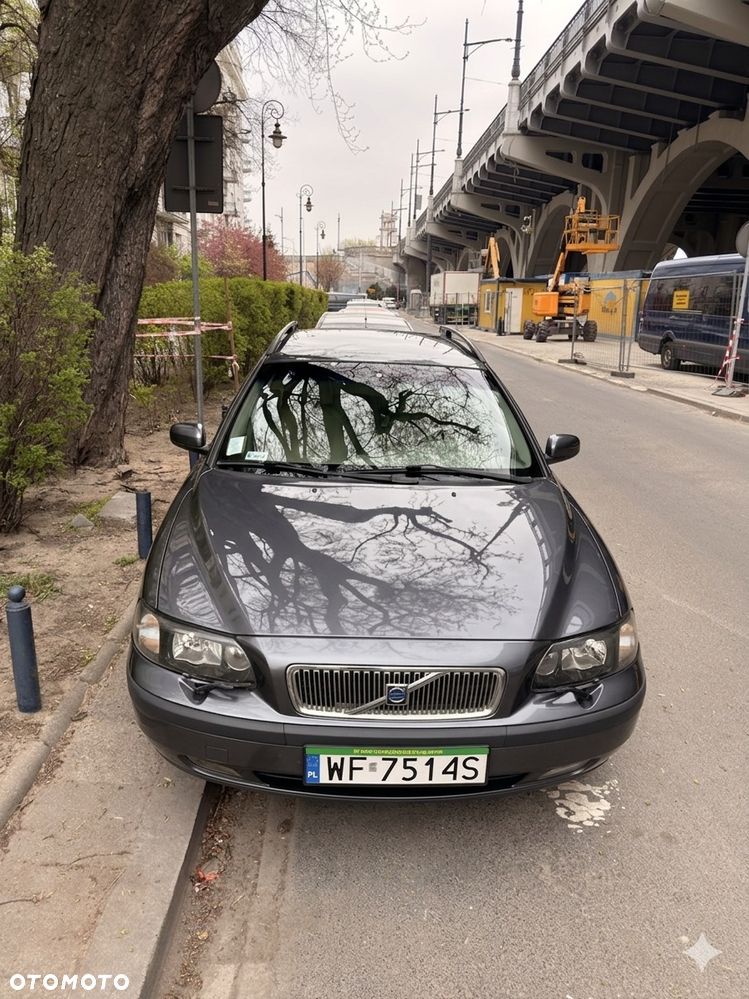 Volvo V70 2.5 T AWD Summum - 5