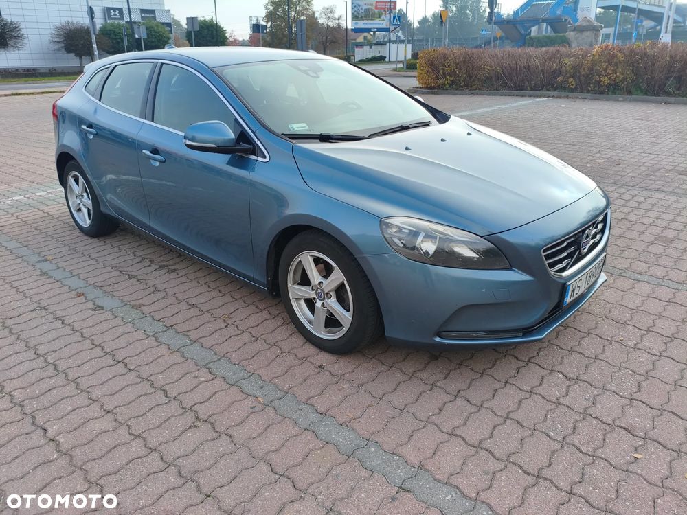 Volvo V40 2013 photo 2
