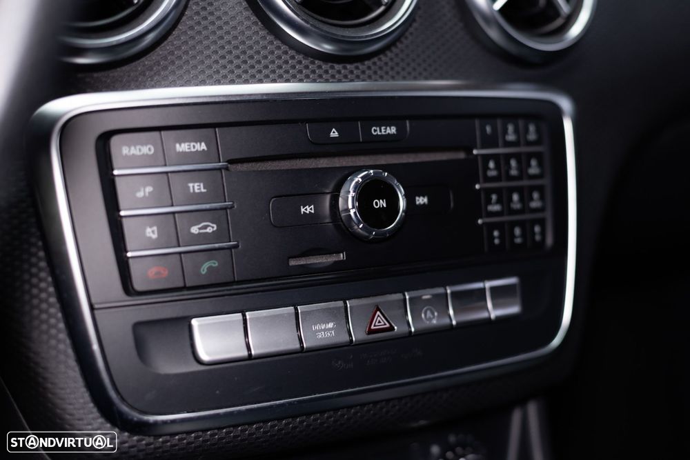 Mercedes-Benz A 180 d Progressive Aut. - 44