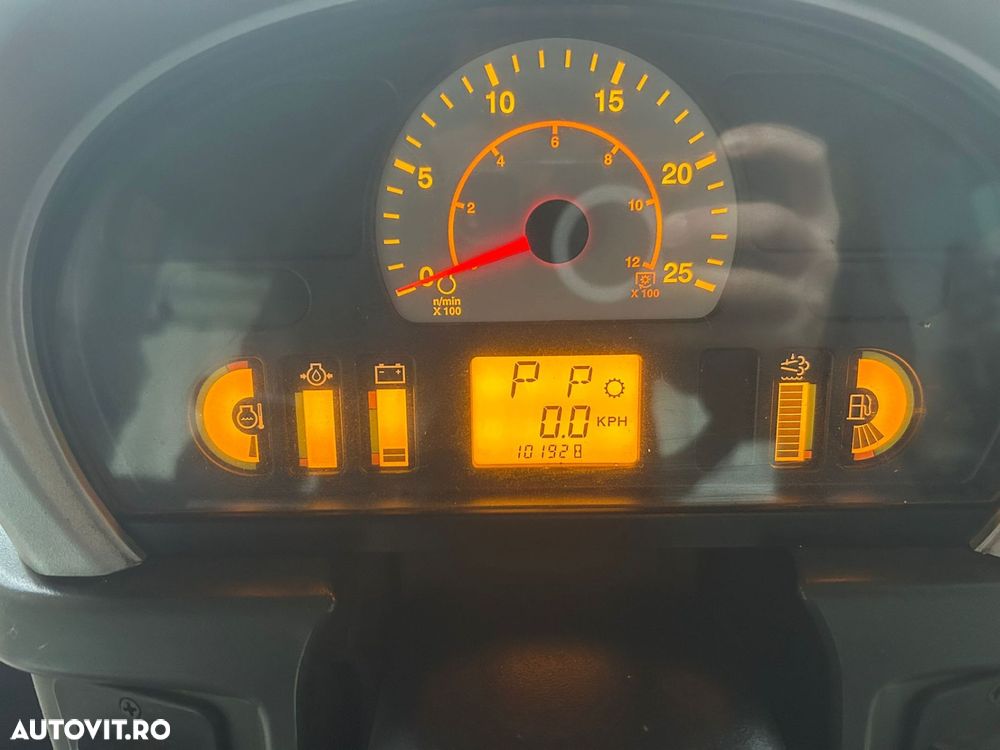 Challenger MT875E Tractor pe Senile - 9