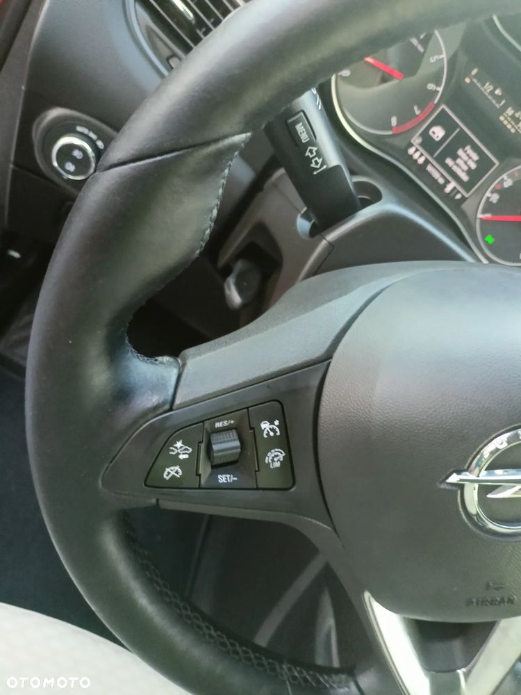 Opel Zafira - 25