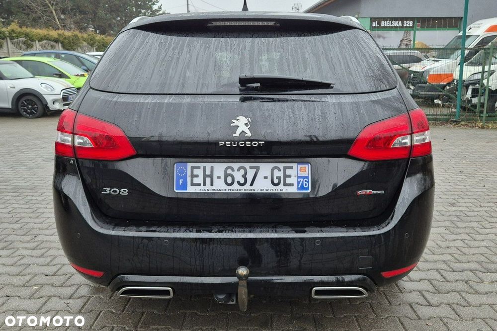 Peugeot 308 - 8