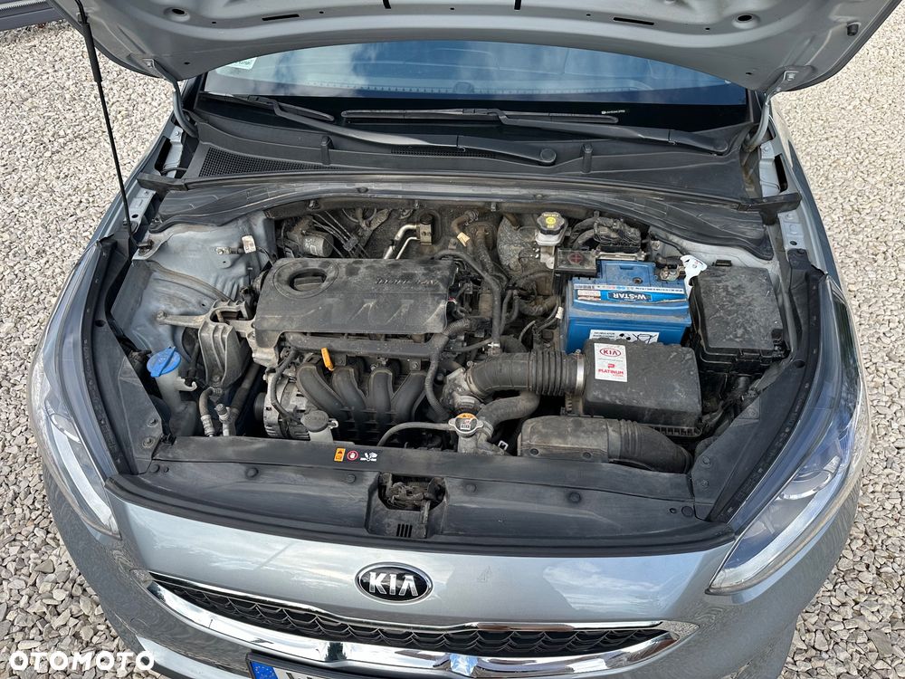 Kia Ceed 1.4 L - 10